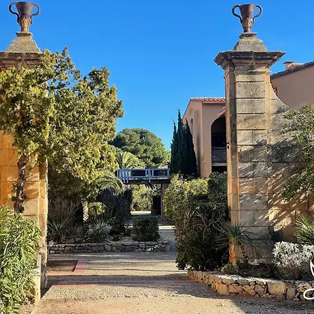 Intimite Et Douceur Au Coeur De La Garrigue